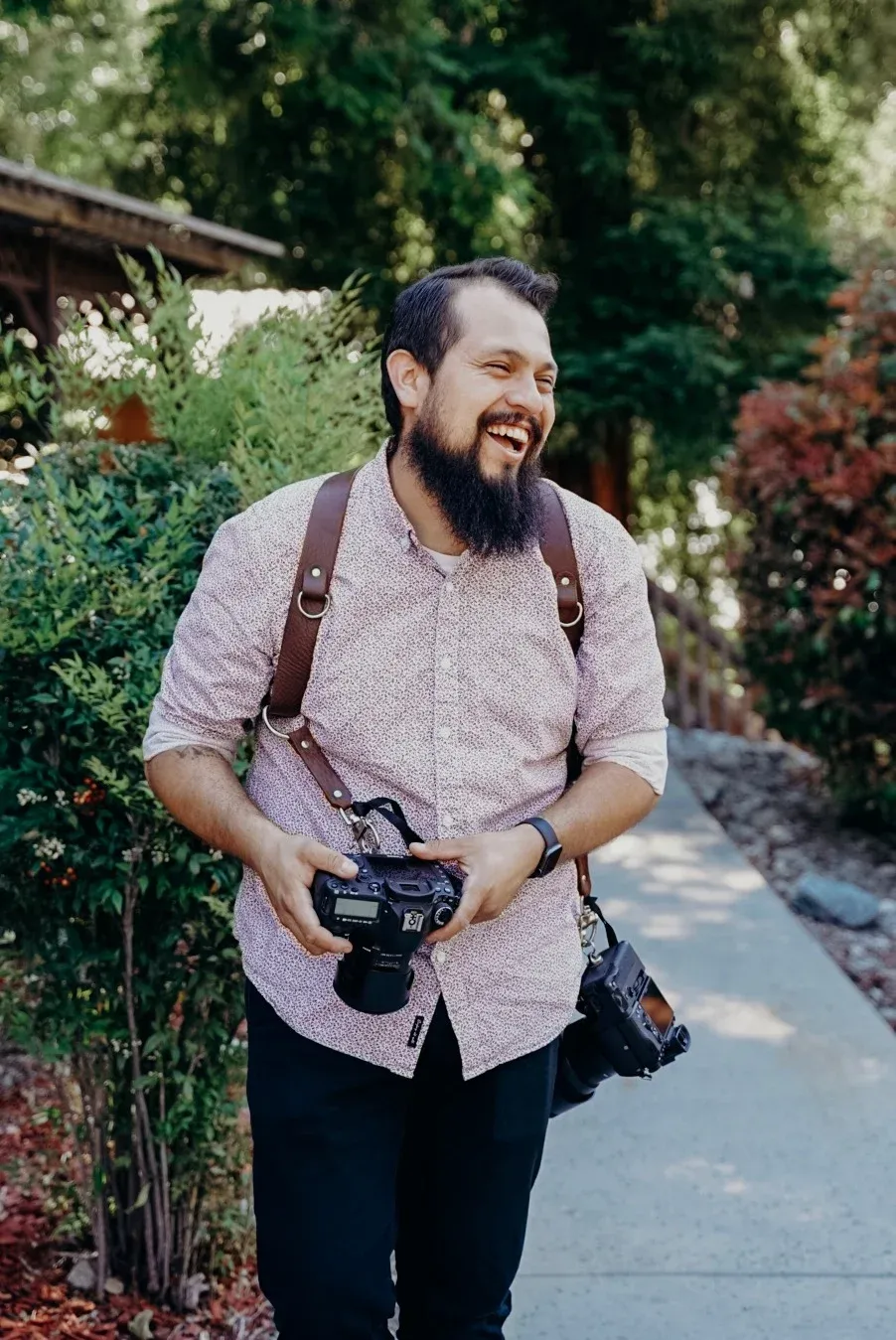 Ep. #102 - Is It Ok to Fake Wedding Photos? with Ulices Del Toro of the Wedding Photo Podcast